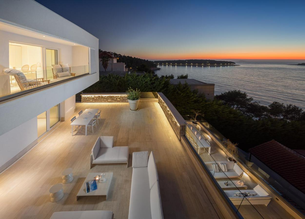 Luxury Seafront Villa Primosten Glamour With Private Pool, Sauna And Gym At The Beach In Primosten Primošten Exterior foto