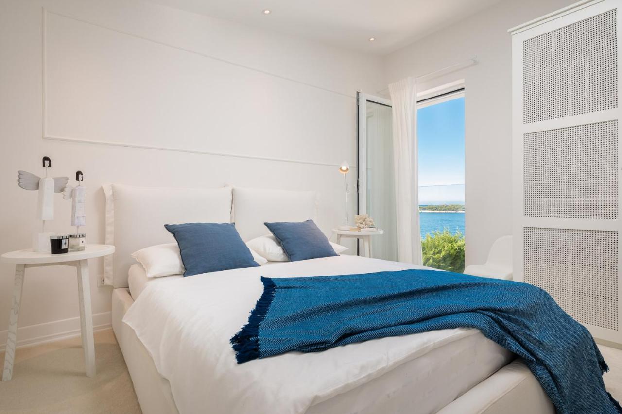 Luxury Seafront Villa Primosten Glamour With Private Pool, Sauna And Gym At The Beach In Primosten Primošten Exterior foto
